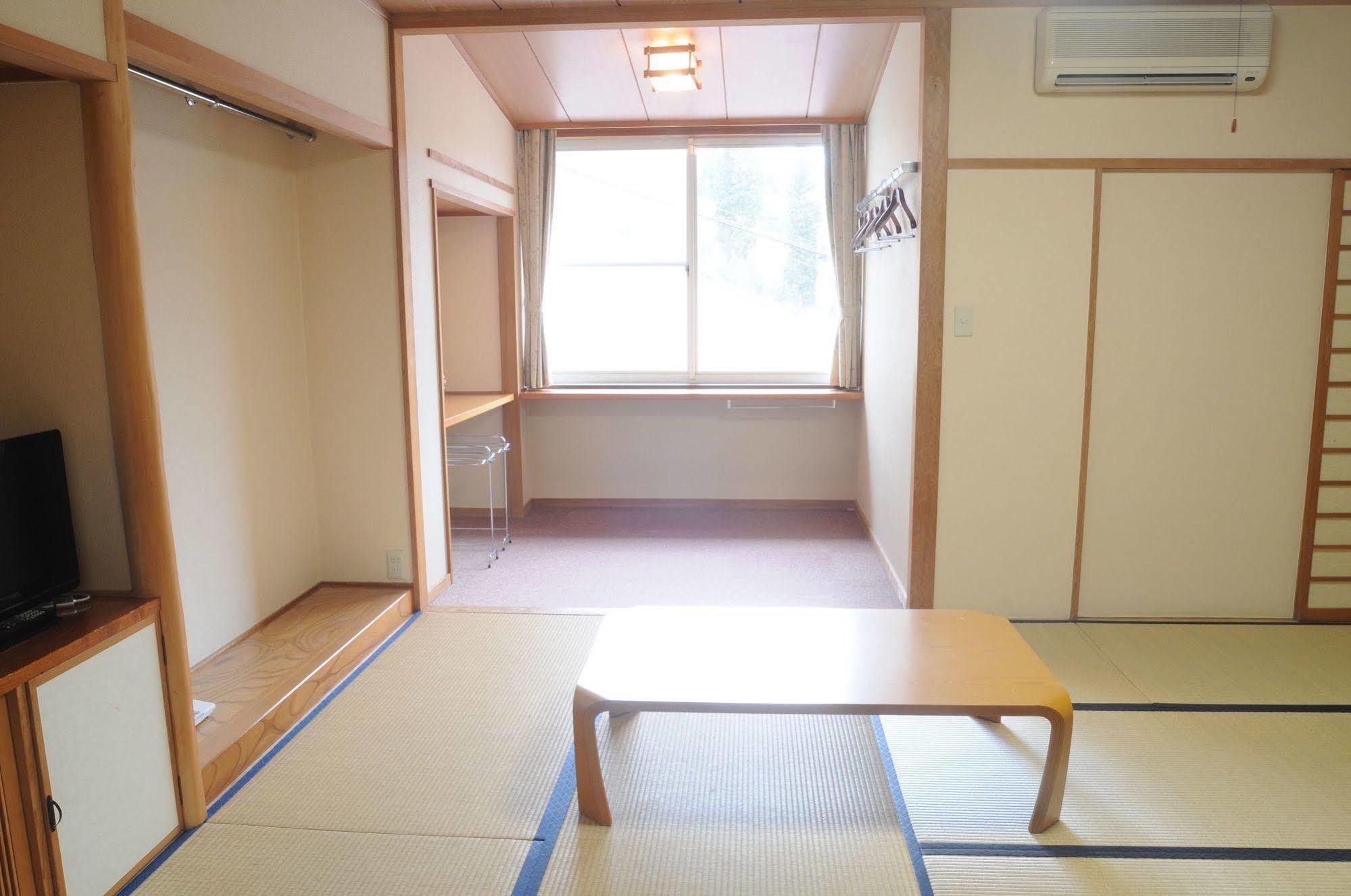 Hotel Bonfire Hakuba Luaran gambar