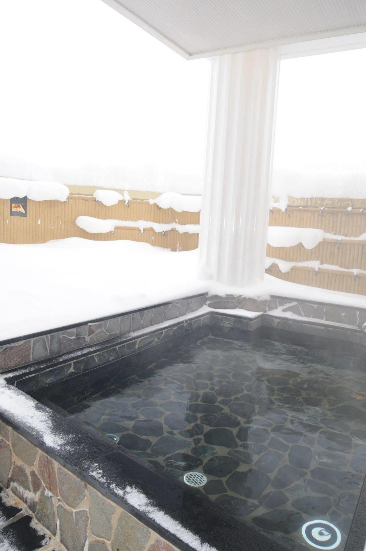 Hotel Bonfire Hakuba Luaran gambar
